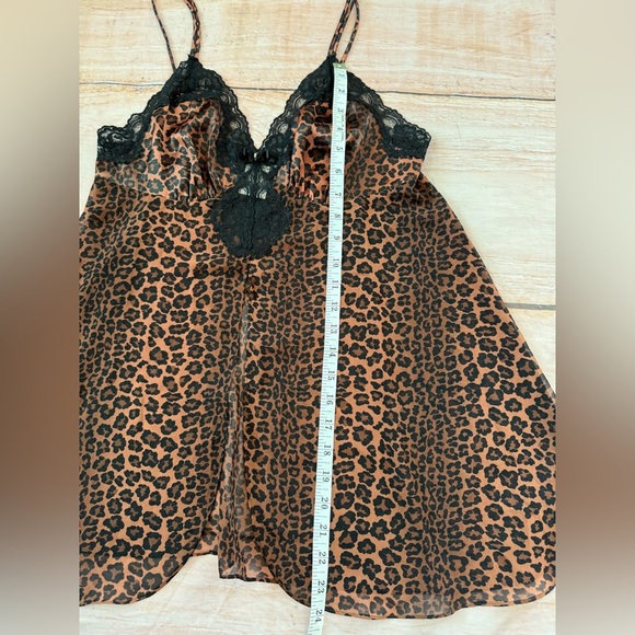 Secret Treasures Lingerie Sleepwear Nightgown Size Medium Leopard Slip Chemise - Picture 7 of 7